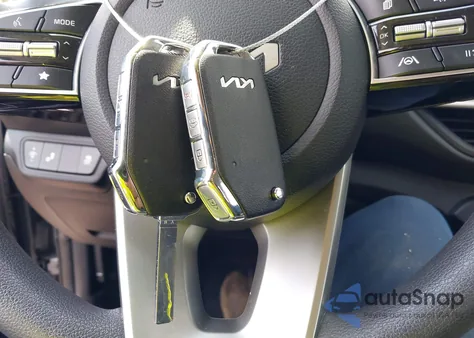 2024 Kia Forte Lxs z USA, uszkodzony, nr VIN 3KPF24AD2RE817973